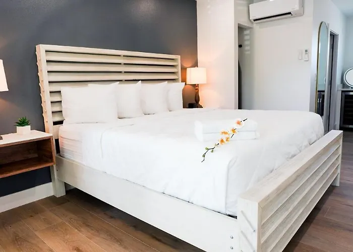 Ivory Sands Beach Suites Motel