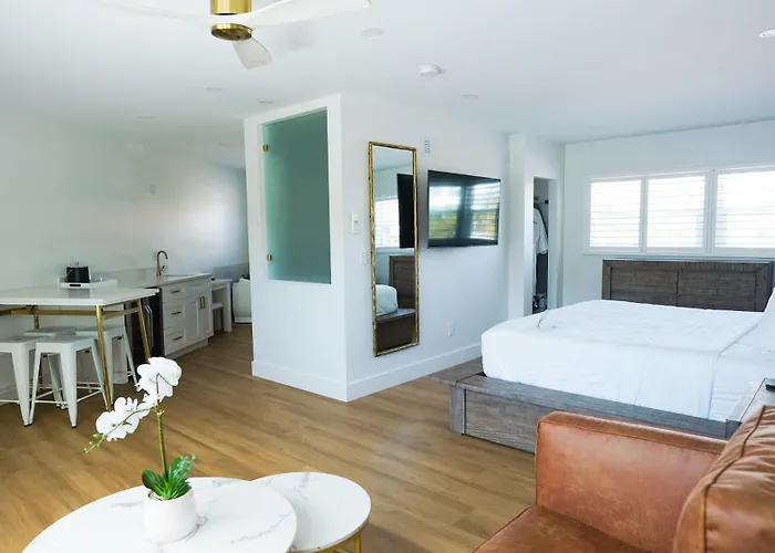 Ivory Sands Beach Suites Clearwater Beach