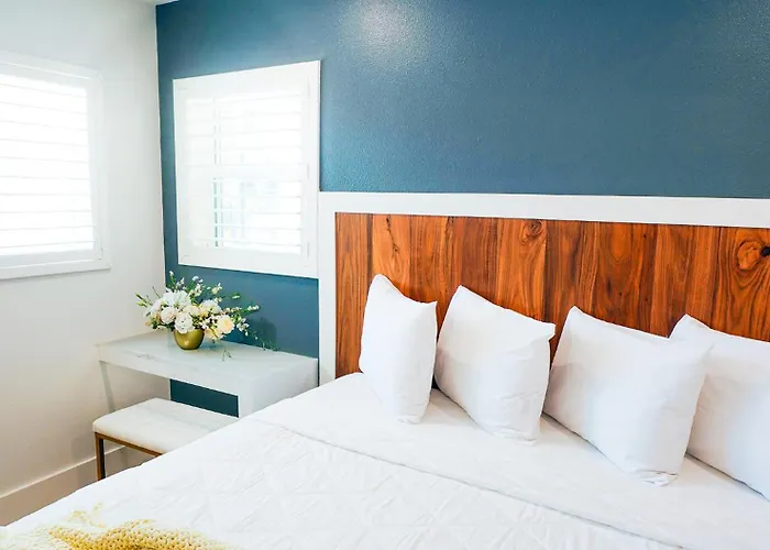 Ivory Sands Beach Suites Motel