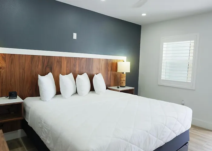Ivory Sands Beach Suites
