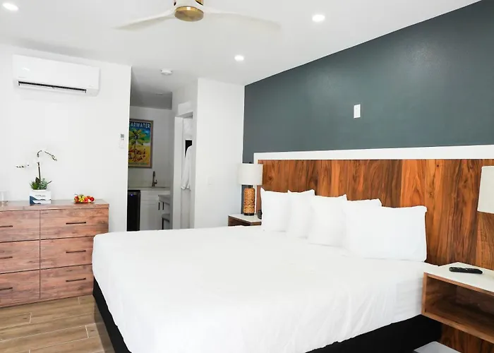 Motel Ivory Sands Beach Suites