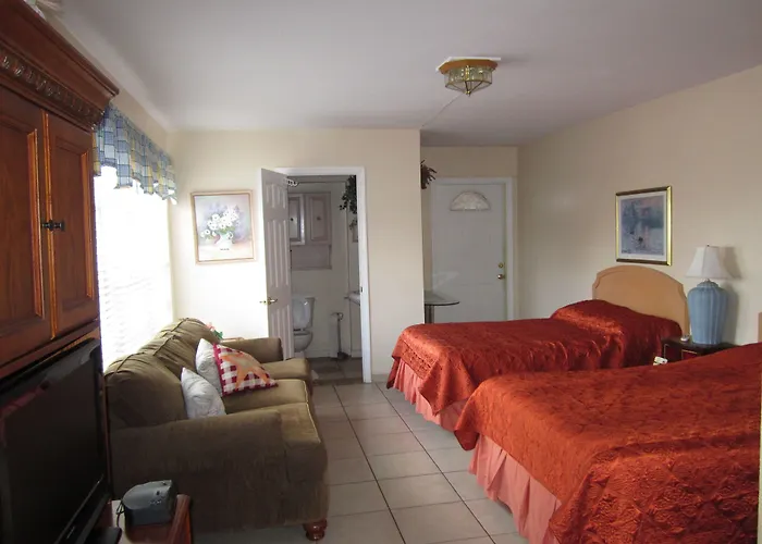 Ivory Sands Beach Suites 2*