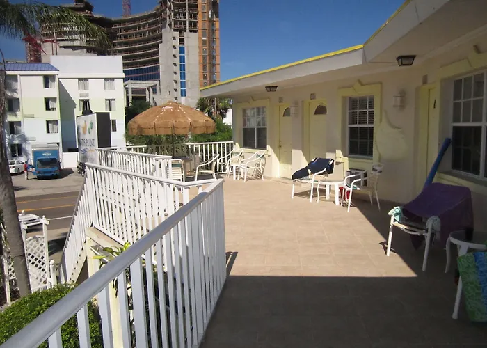 Ivory Sands Beach Suites Motel 2*