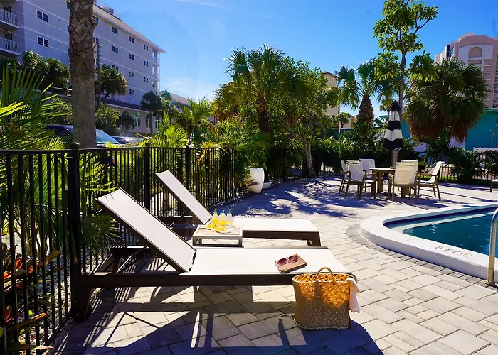 Ivory Sands Beach Suites 2*