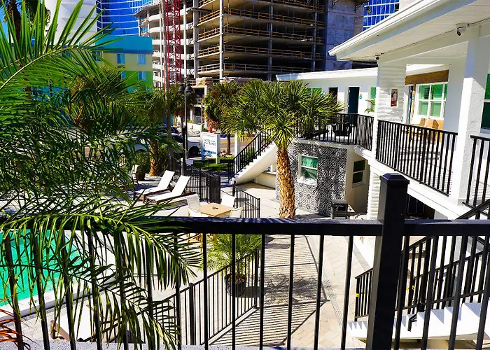 Ivory Sands Beach Suites Motel
