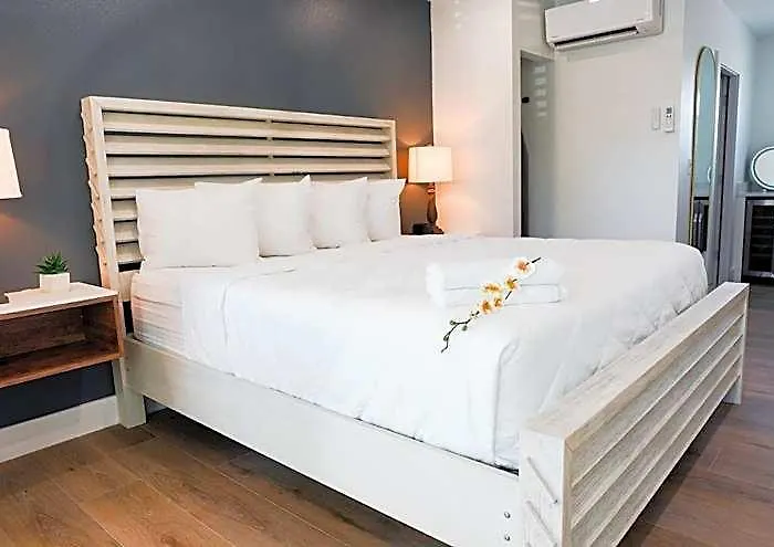 Ivory Sands Beach Suites